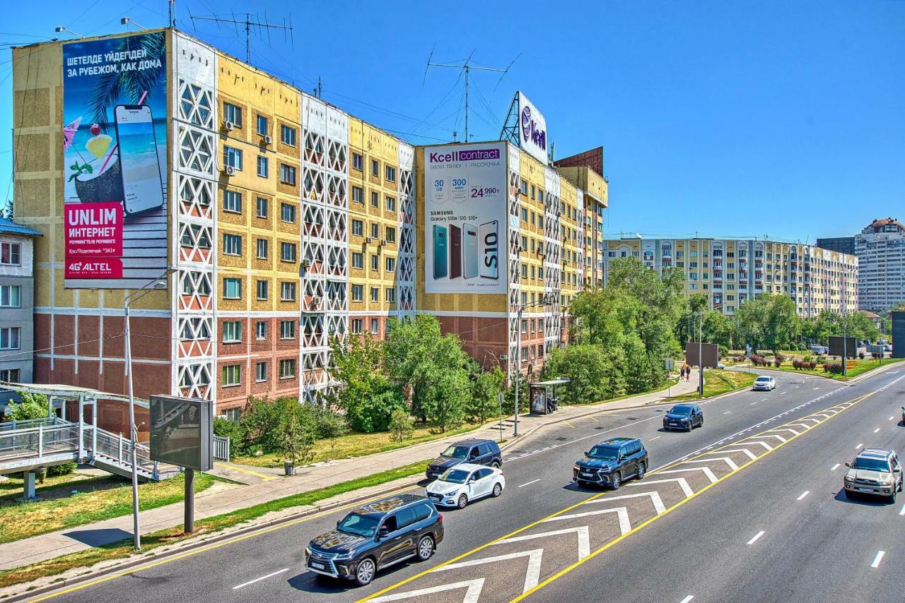 Apartment Near The President'S Park. Orbita-2 Almaty Ngoại thất bức ảnh